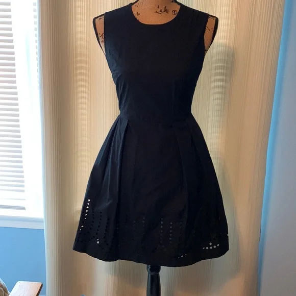 gap little black dress ROSELIGHT VELVET GOWN | CULT MIA